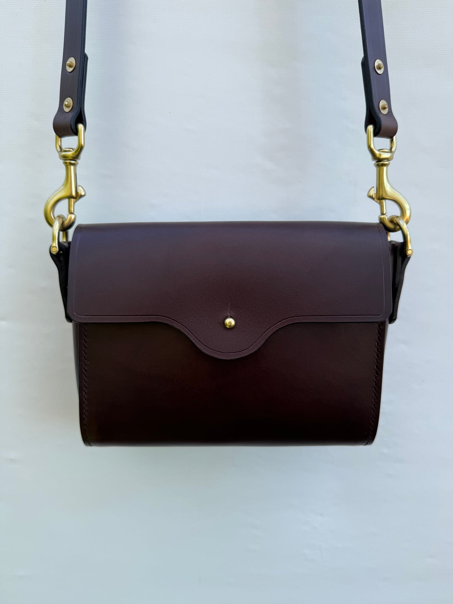 Crossbody Scallop bag