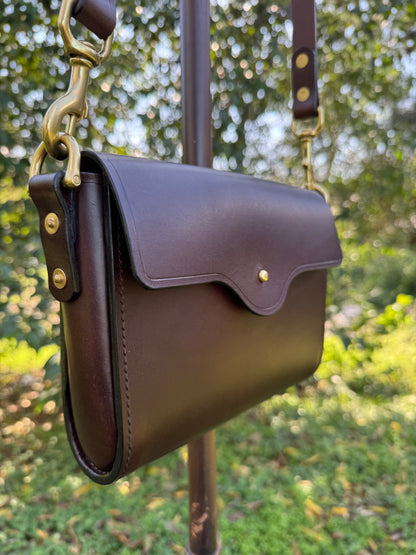 Crossbody Scallop bag